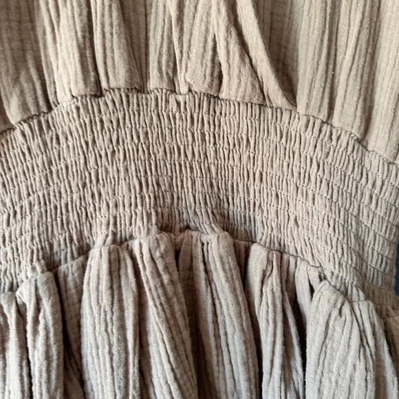 Elegant Tan V-Neck Mini Dress - Picture 4 of 6